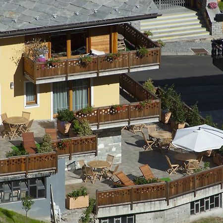 Miramonti Hotel Valtournenche Exterior photo